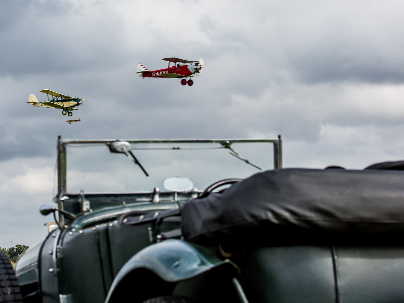 Flying Display. Race Day 2023 © The Shuttleworth Trust. Photo Nick Blacow