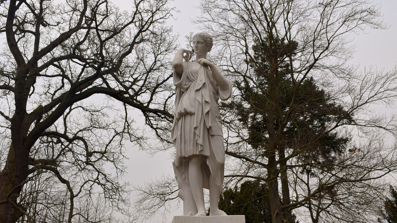 Diana Of Gabii Statue In Winter. © The Shuttleworth Trust. Photo Dan Mason