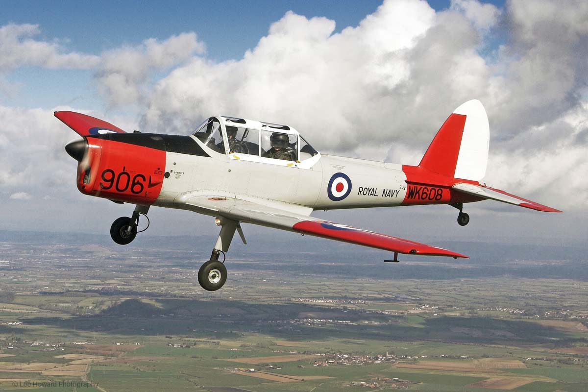 Chipmunk 1200X800lhoward MG 9759 WK608 Navy Wings