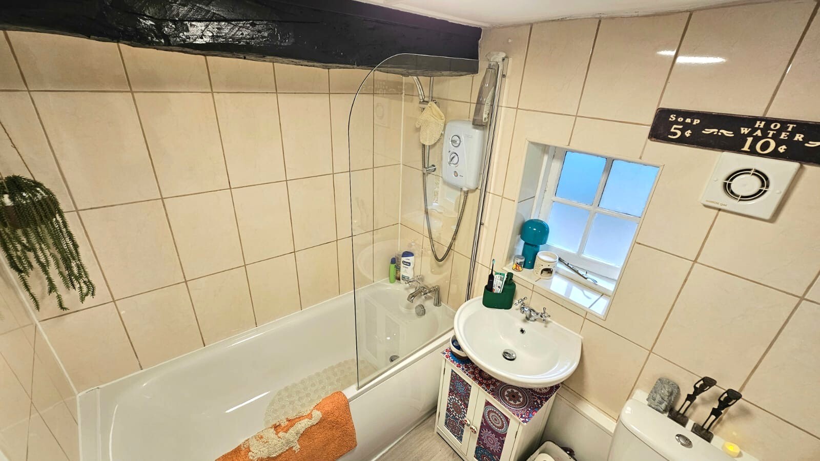 45 The Village Bathroom