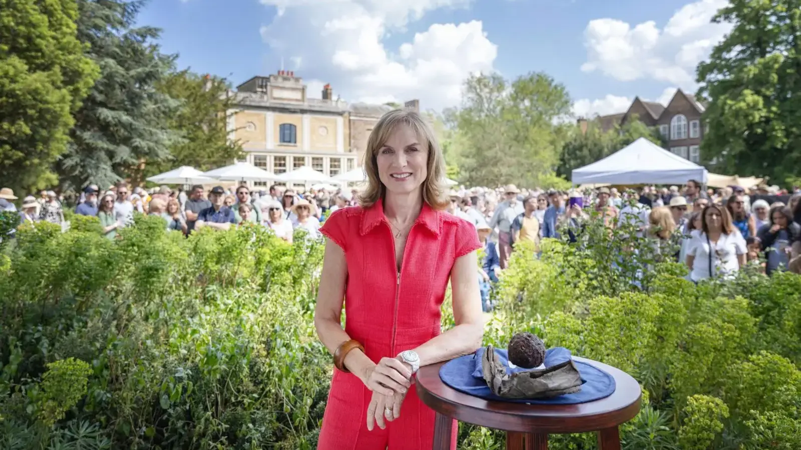 AR48 Fionabruce 001.Jpg