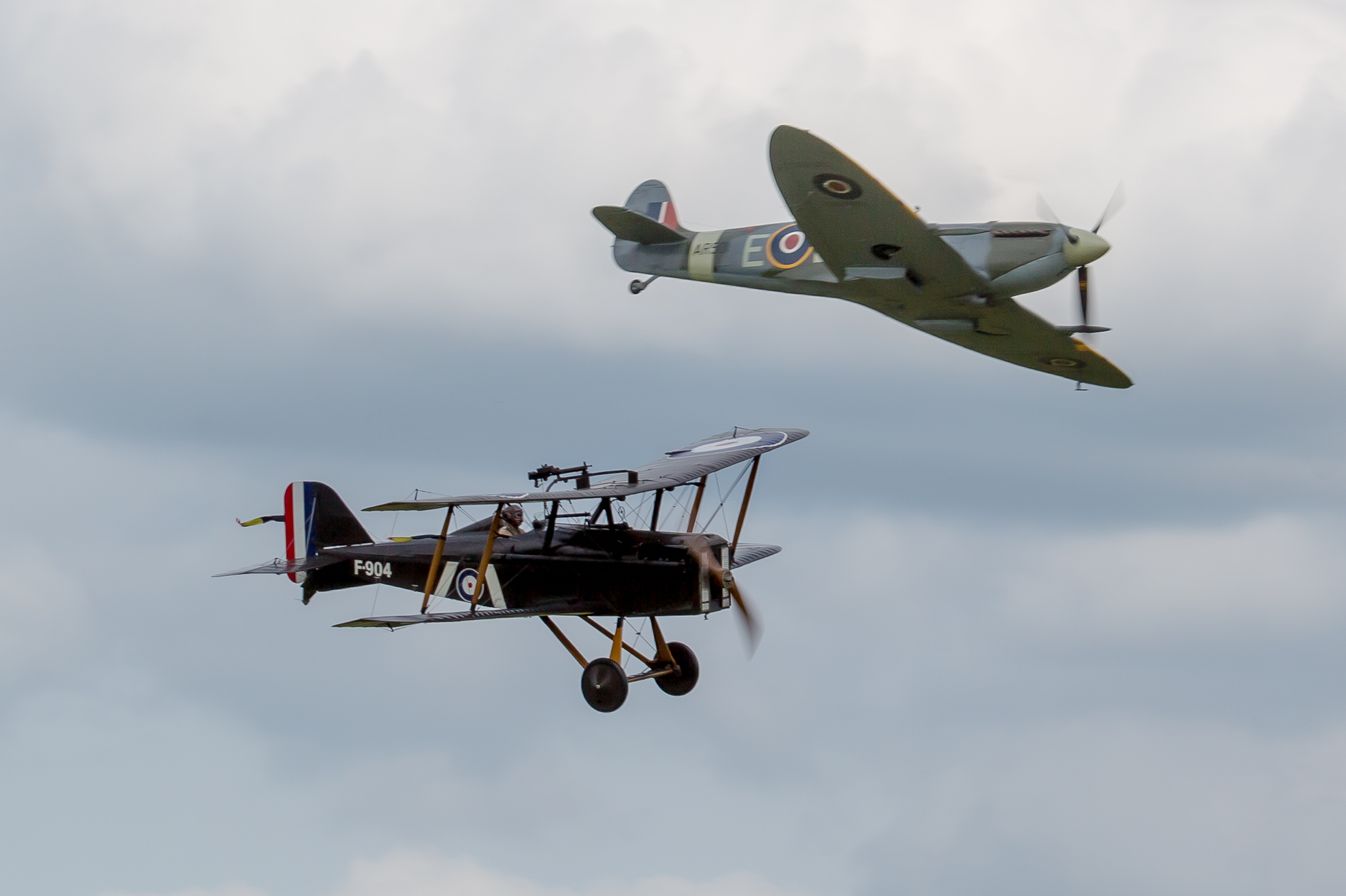 Spitfire And Se5a At Military Air Show 2025 © The Shuttleworth Trust. Photo Nick Blacow