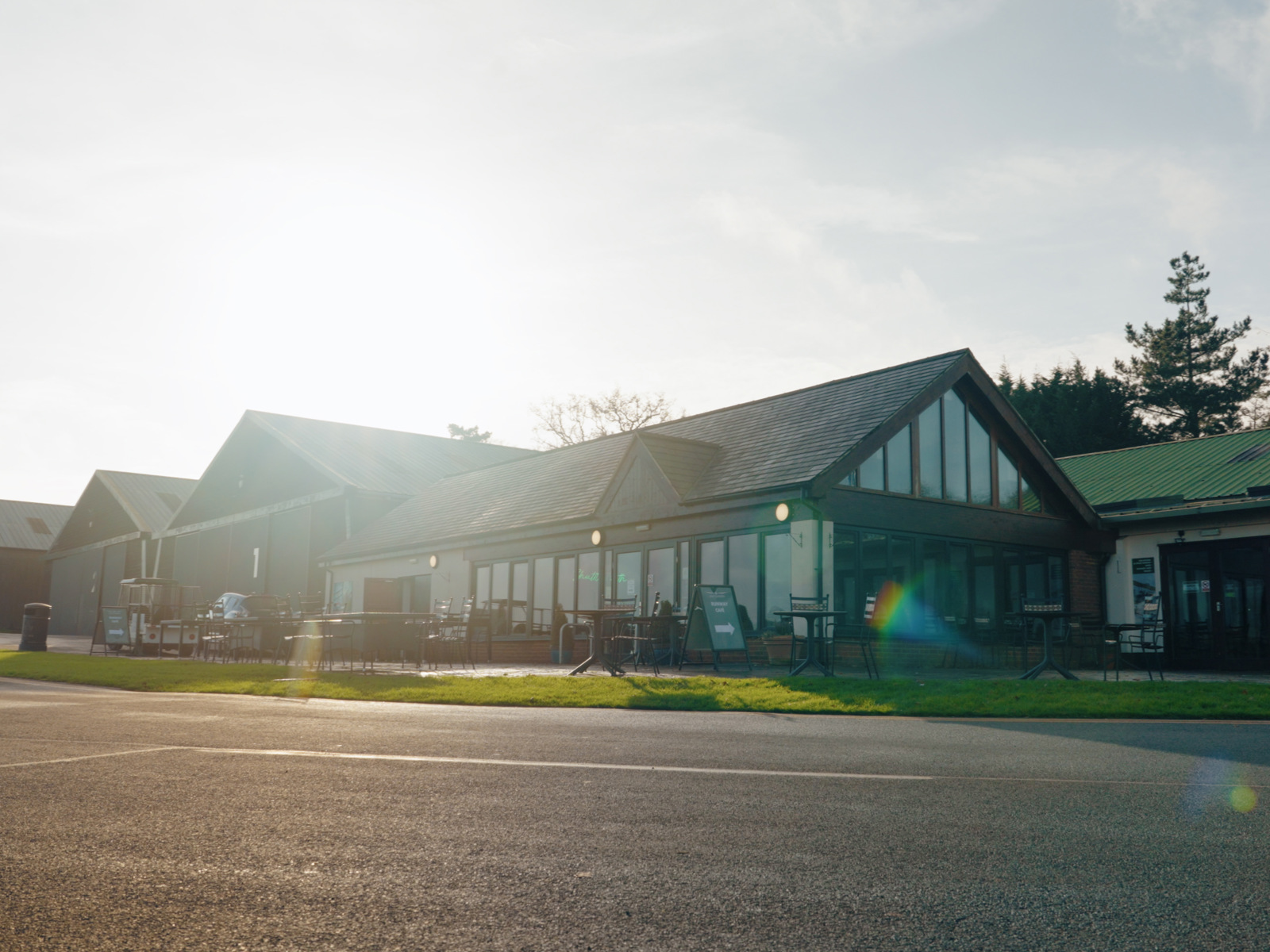 The Runway Cafe. © The Shuttleworth Trust. Photo Oliver Lloyd