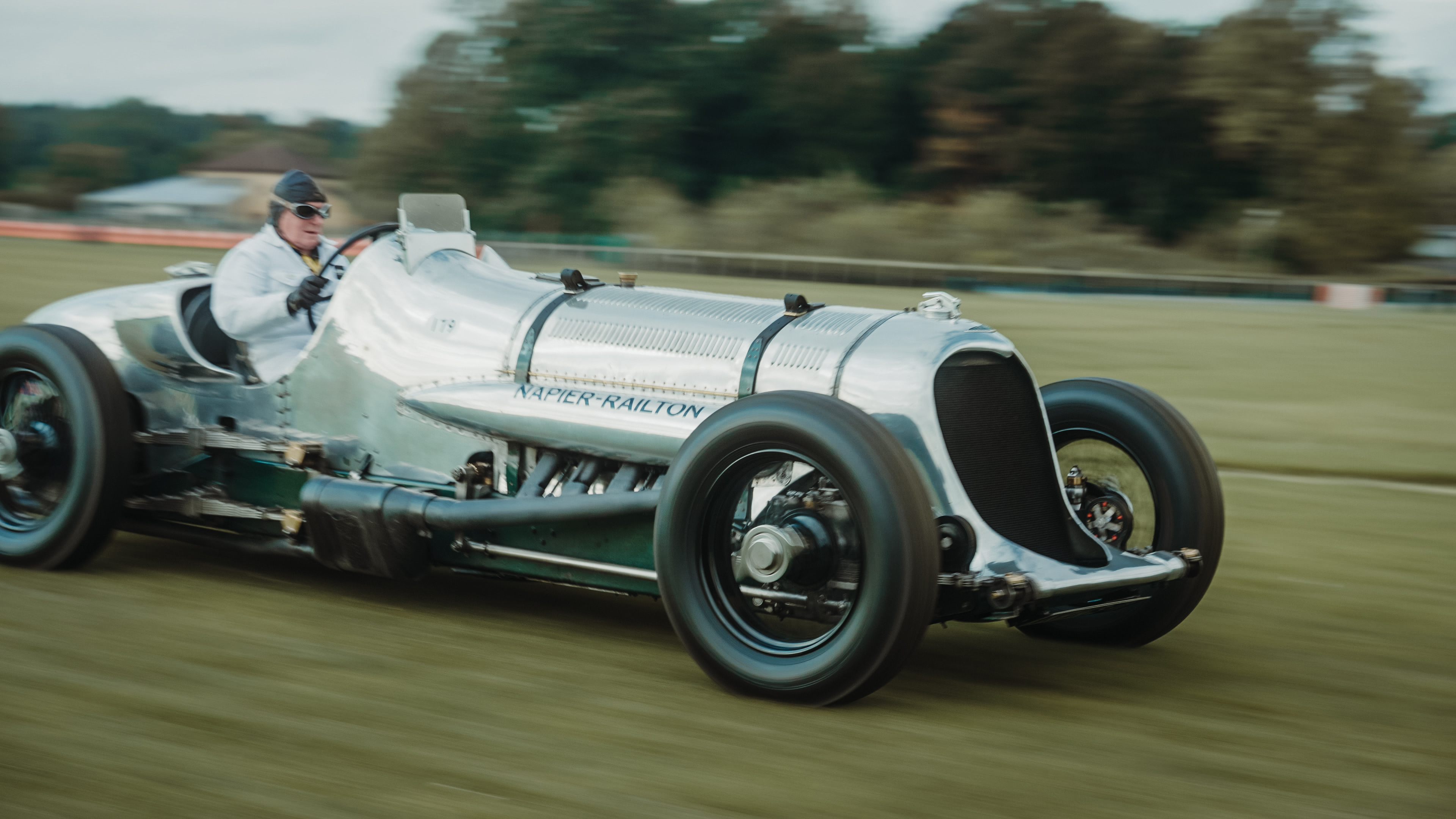 RACE DAY.00 11 58 24.Still008