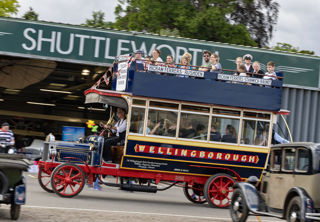 Vintage Bus Rodes