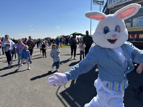 Following The Easter Bunny. Easter Bunny Flies In 2025. © The Shuttleworth Trust. Photo Hannah Hopkinson (2)
