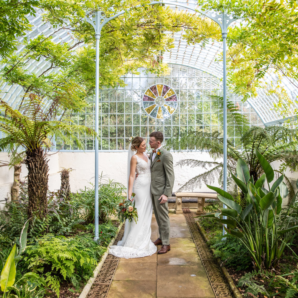 Couple In The Grotto. © The Shuttleworth Trust.